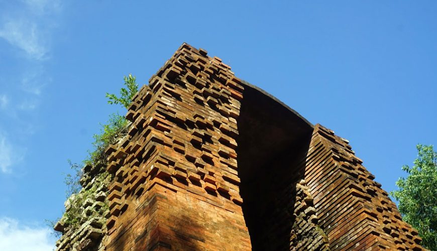 Vinh Hung ancient tower