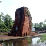Vinh Hung ancient town