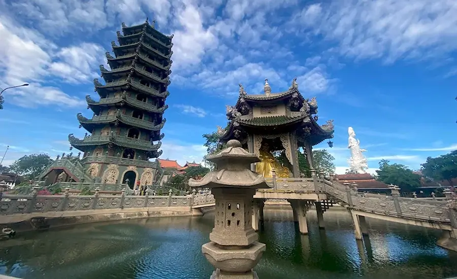Go Ken pagoda