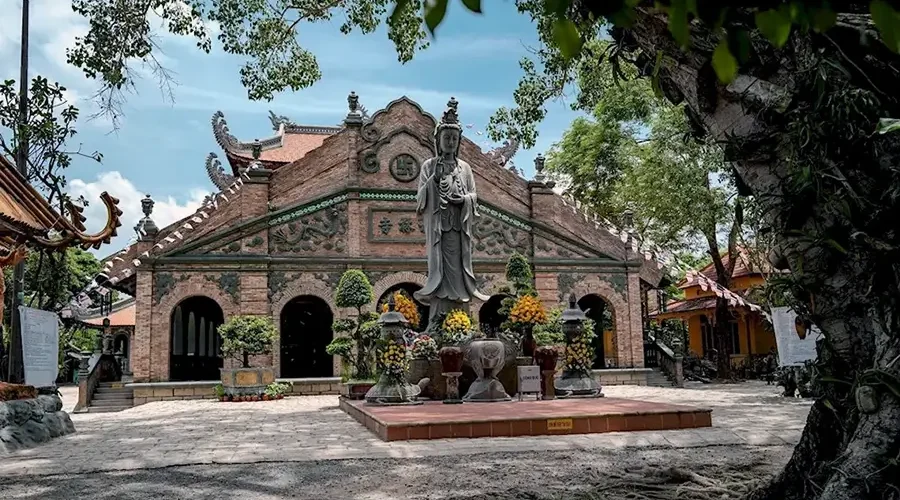 Go Ken pagoda in Tay Ninh