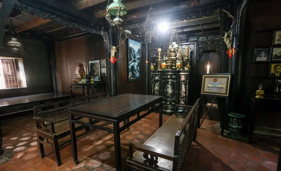 inside Nguyen Tam Kien ancient house