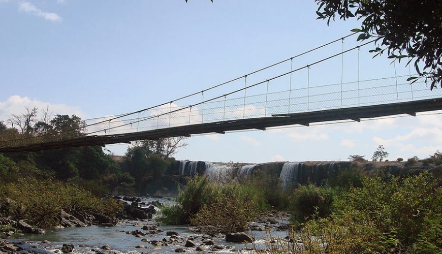 Dray Nur Waterfall