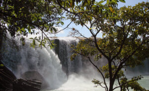 Dray Nur Waterfall