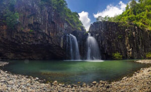 Vuc Hom Waterfall