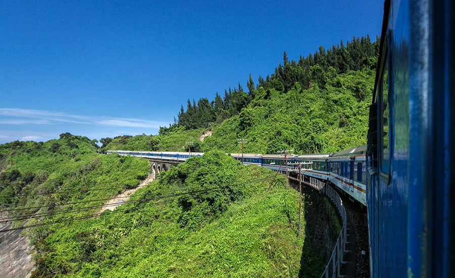 train to Tuy Hoa