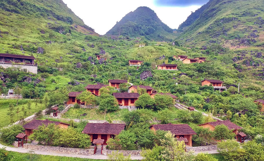 H'Mong village resort