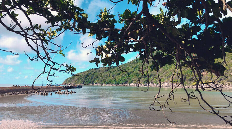 coastline in Hon Khoai