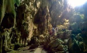 Phuong Hoang Cave