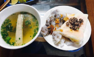 Steamed rolled rice pancake