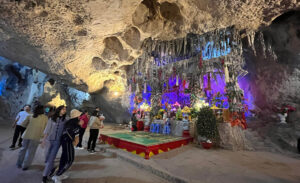Tam Thanh cave