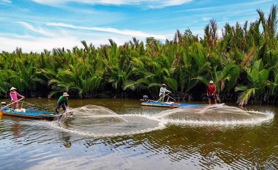 Thi Tuong lagoon