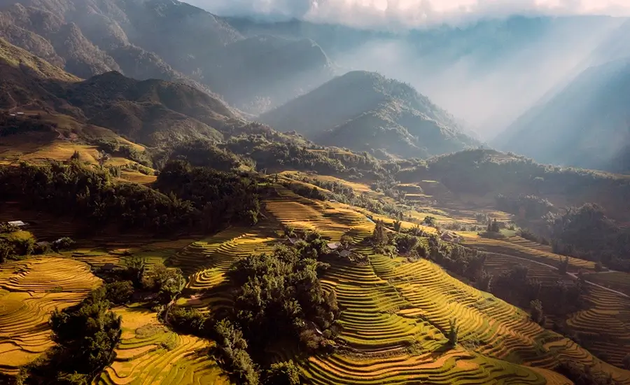 what's the best time to visit Lao Cai
