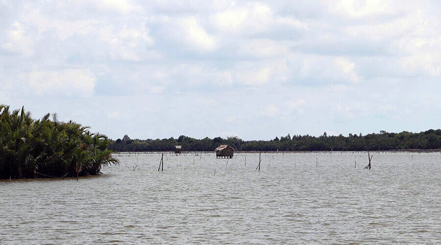 Thi Tuong lagoon