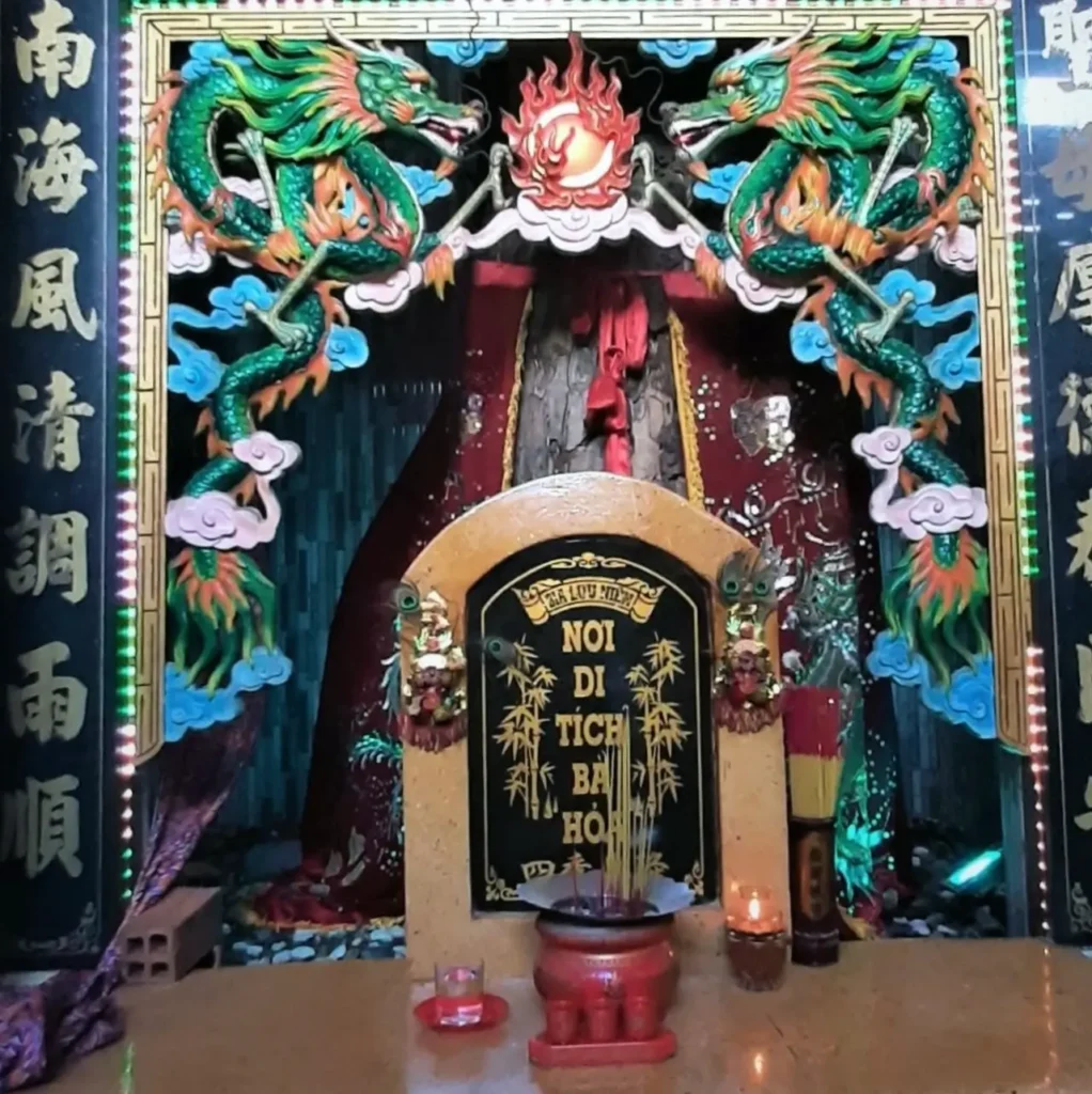 Ba Hoa temple