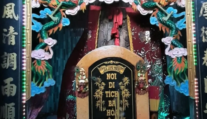 Ba Hoa temple