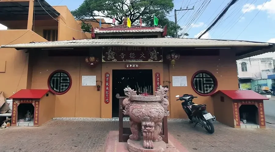 Ba Hoa temple