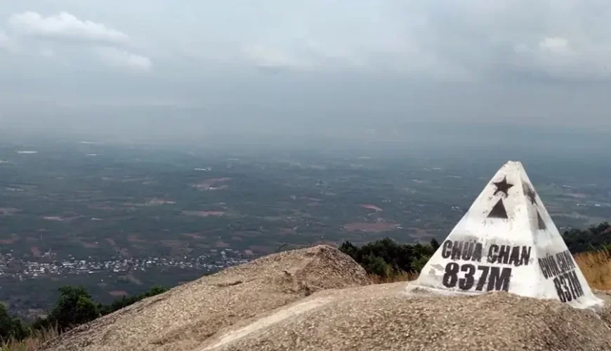 Chua Chan Mountain