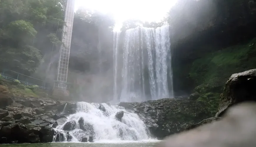 Dambri Waterfall