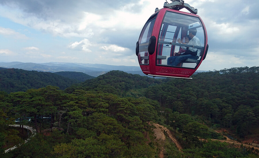 Cable car in Datanla Waterfall