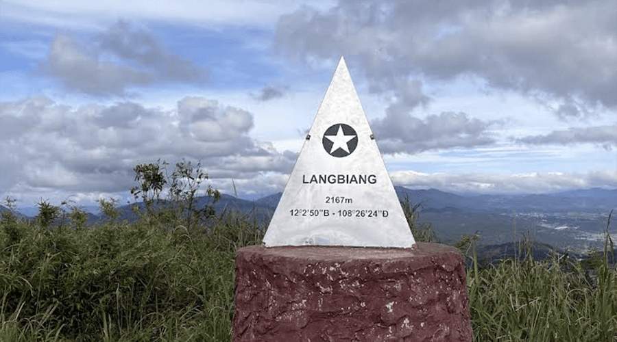 Lang Bian Peak