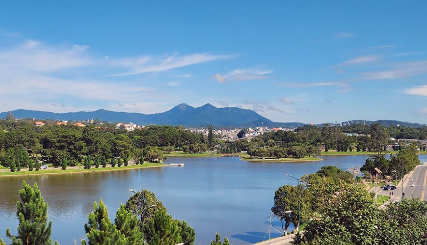 Xuan Huong Lake