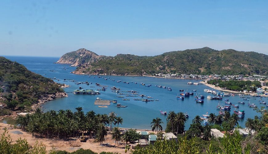 Vinh Hy Bay