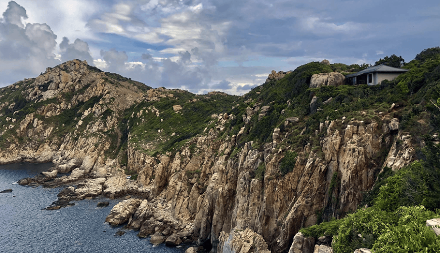Vinh Hy Bay