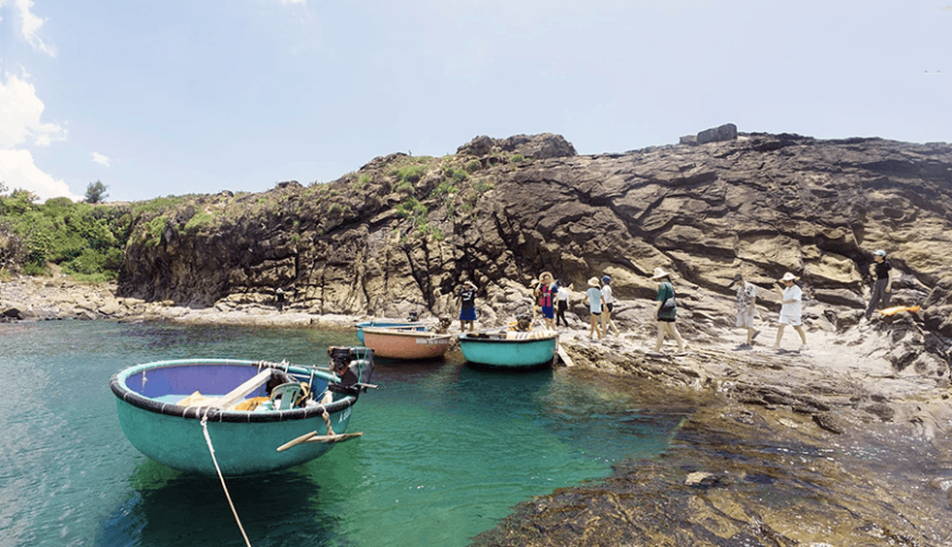 Yen Islet