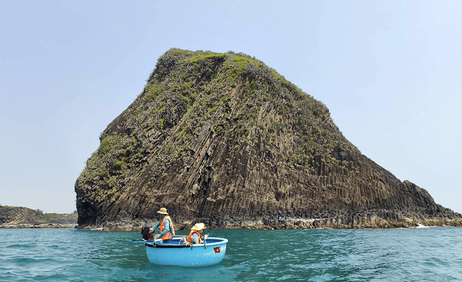 Yen Islet