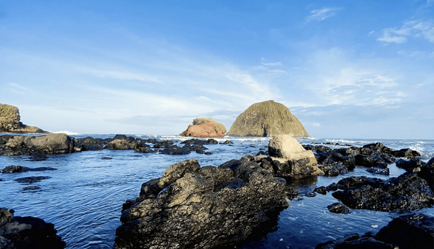 Yen Islet