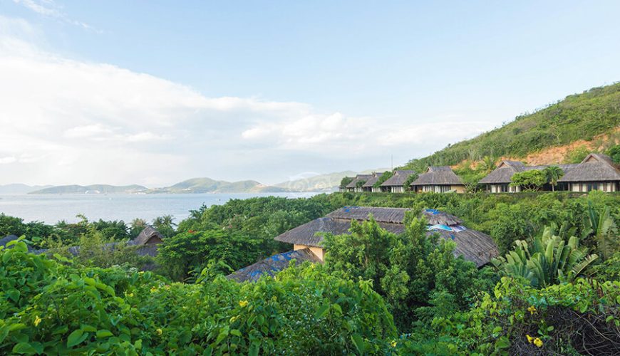 Hon Tam Island