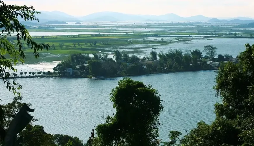 Bao Dai Villa at Lak Lake