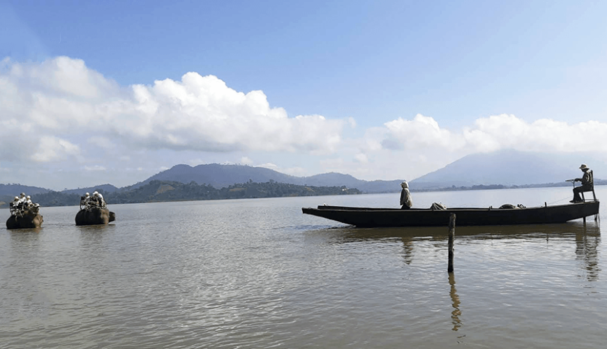 Lak Lake