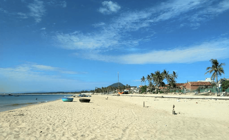 Long Thuy Beach