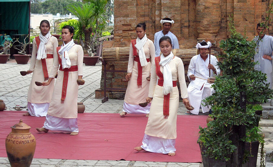 festival in Po Nagar tower