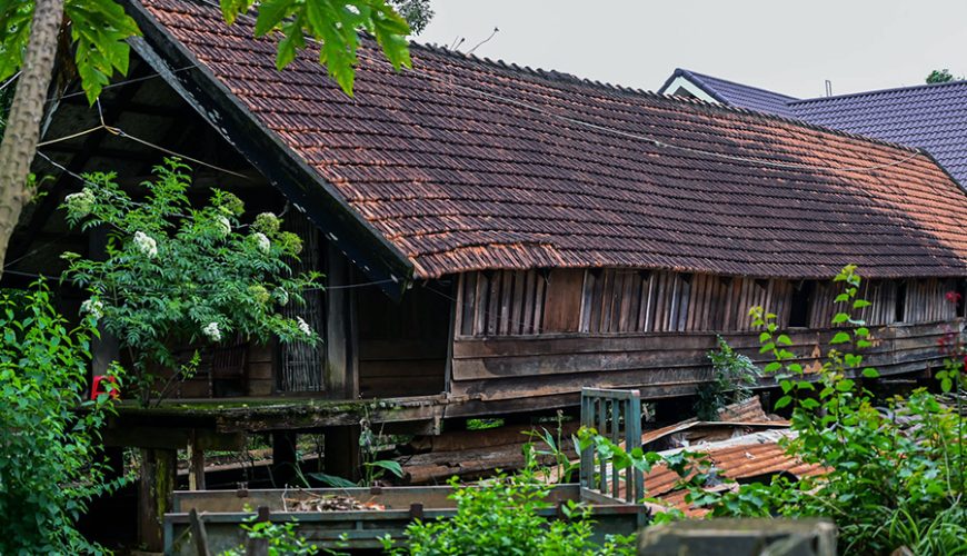 Ako Dhong Village