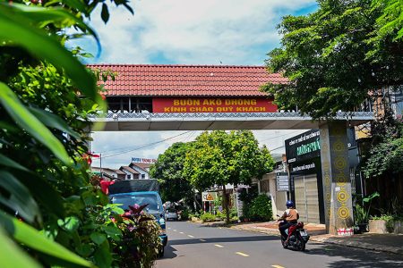 Ako Dhong Village