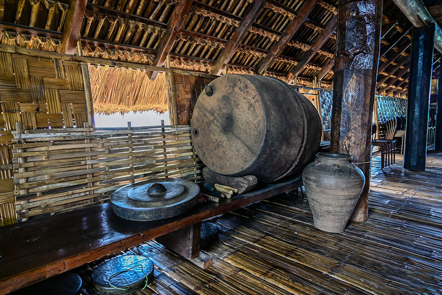 Ako Dhong Village