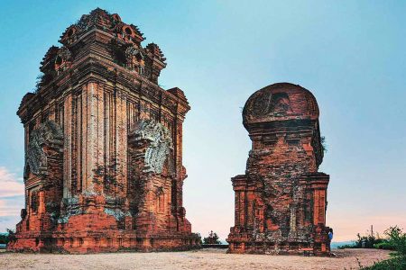 Banh It Tower