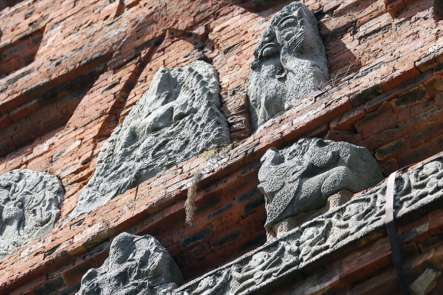 Doi Tower