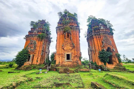 Duong Long Tower