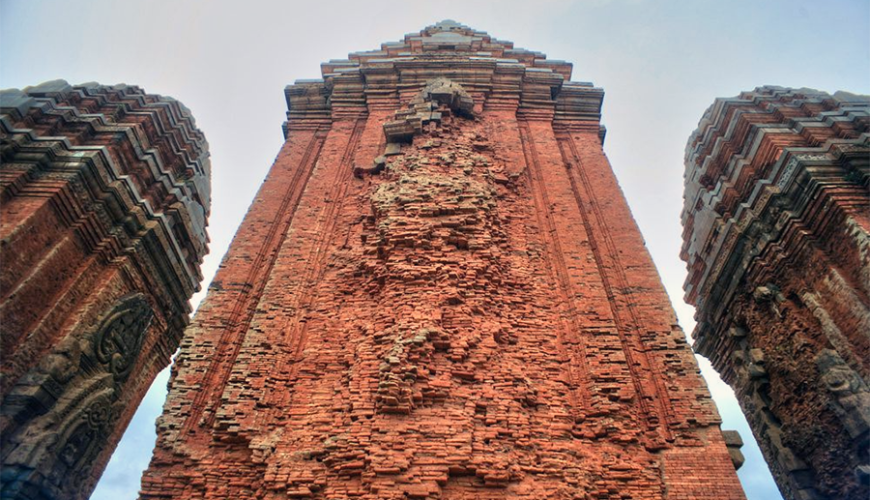 Duong Long Tower