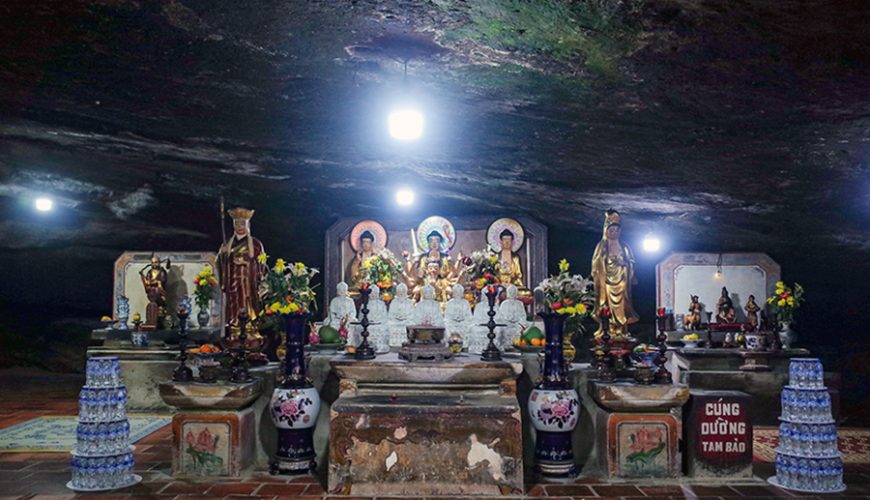 Hang Pagoda in Ly Son