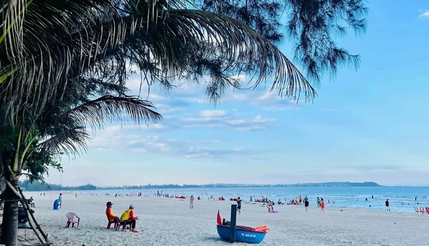 My Khe Beach