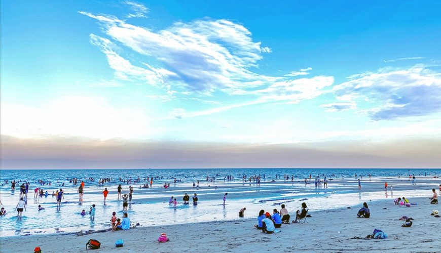 My Khe Beach (Quang Ngai)
