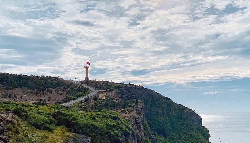 Thoi Loi Mountain