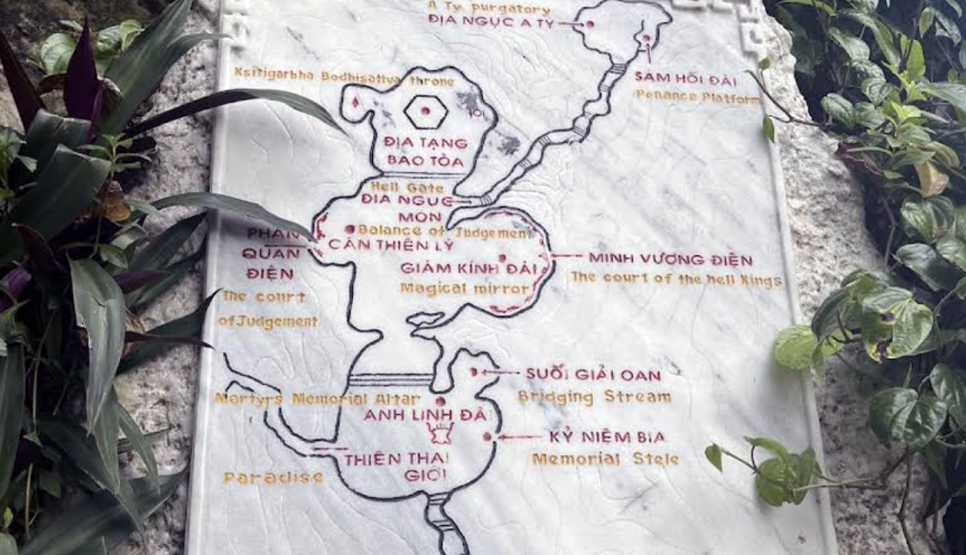 Am Phu Cave