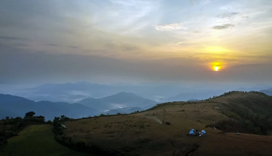 Bui Hui Grassland
