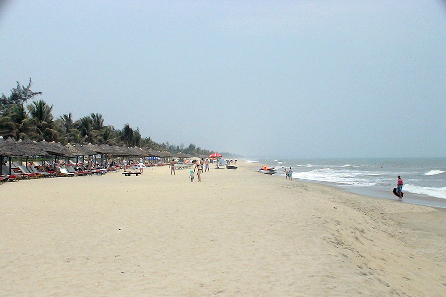 Cua Dai Beach