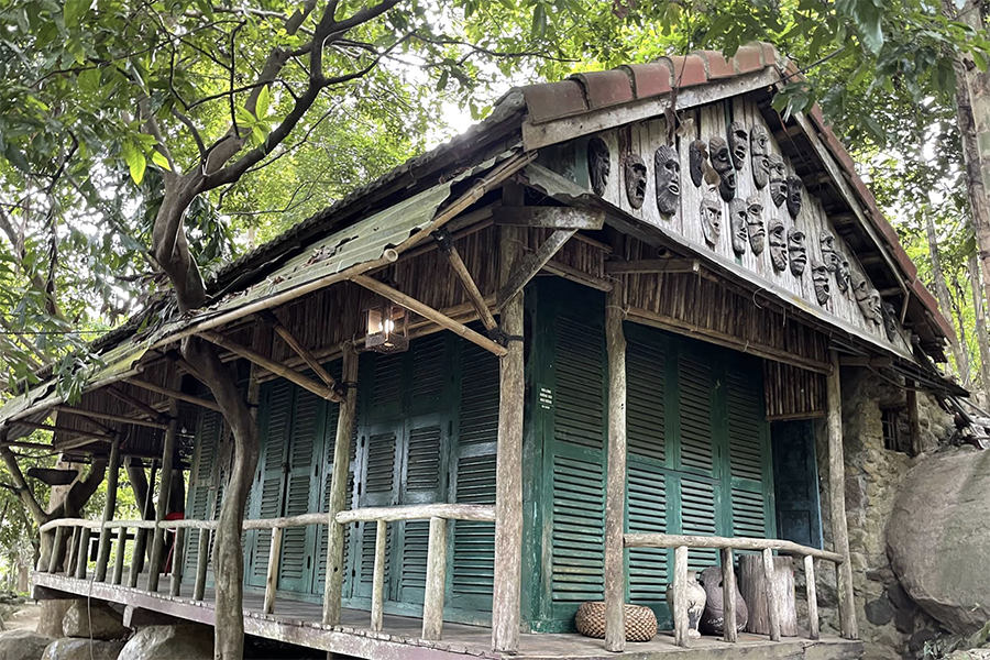 Dong Dinh Museum